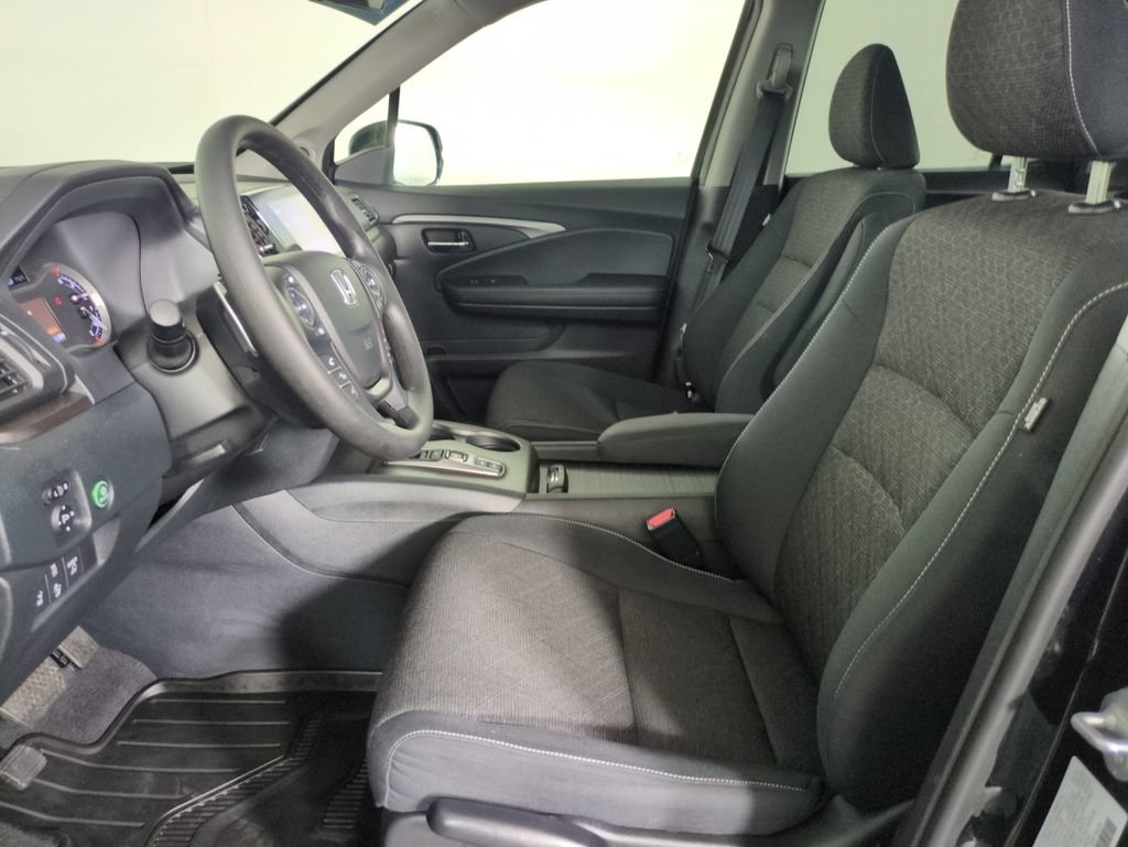 Used 2023 Honda Ridgeline Sport image 9