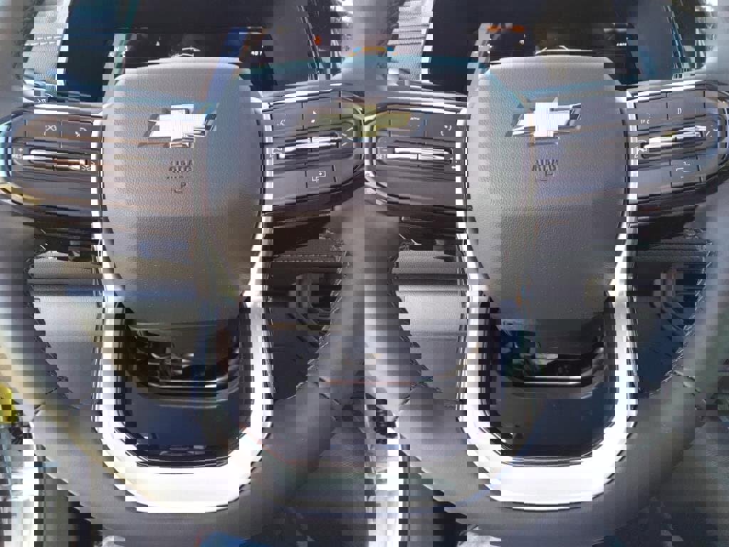 New 2024 Chevrolet Colorado LT w/ LT Convenience Package II image 16