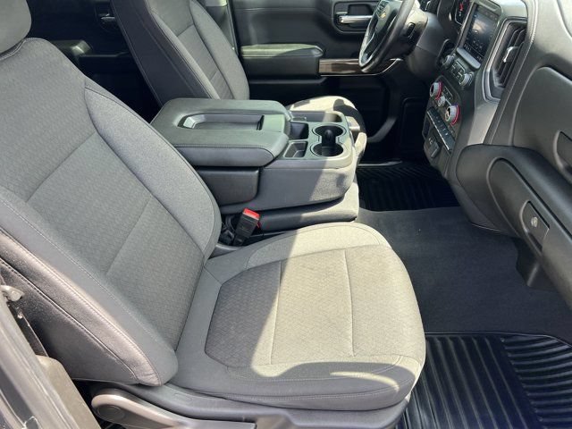 Used 2022 Chevrolet Silverado 1500 LT AWD/4WD image 16