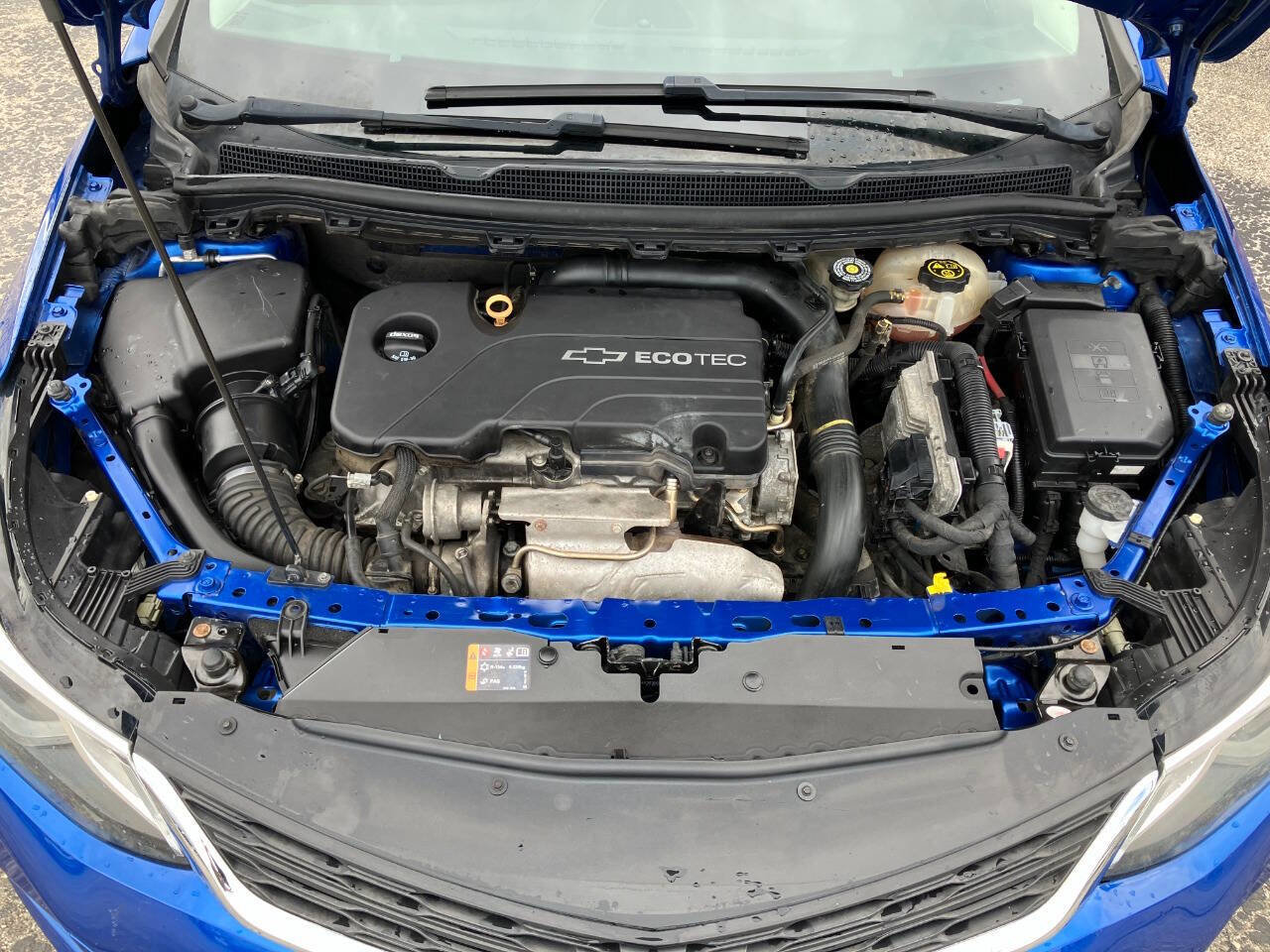 Used 2017 Chevrolet Cruze LT w/ Convenience Package image 23