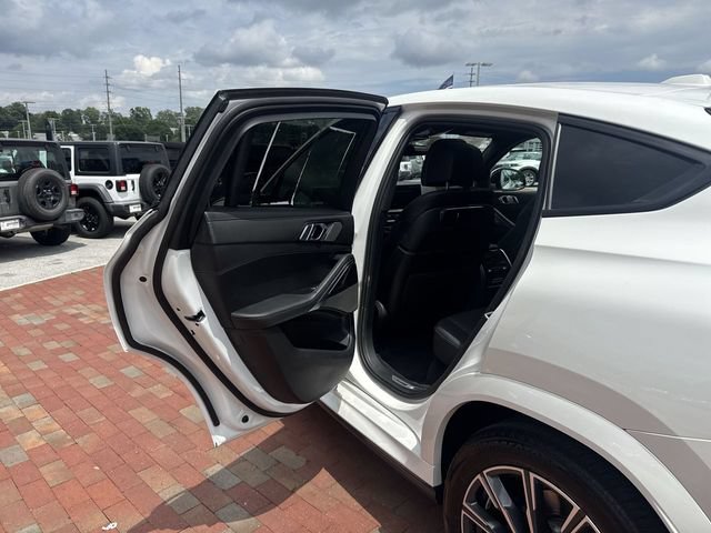 Used 2026 BMW X6 xDrive40i AWD/4WD image 25