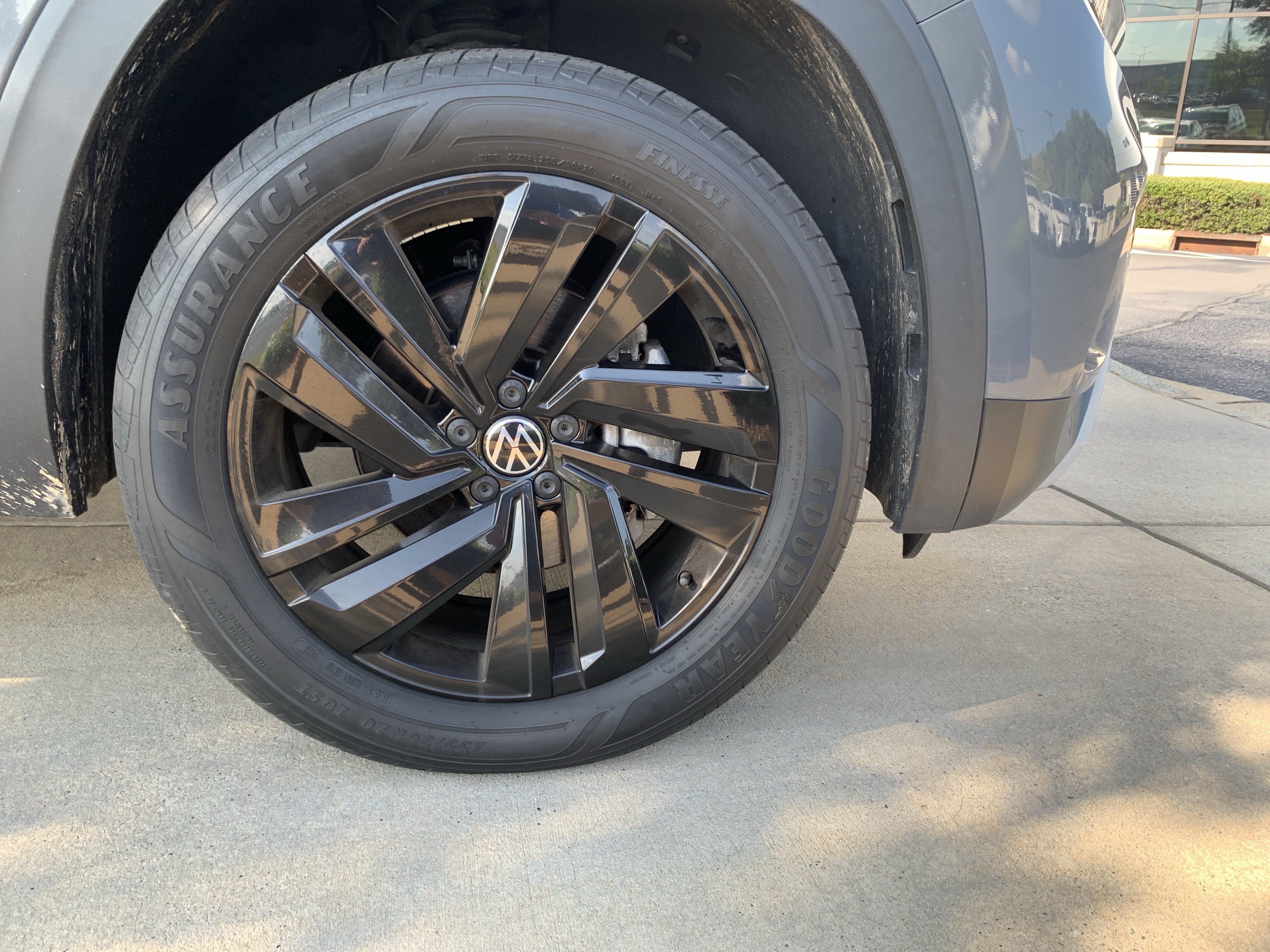 Used 2023 Volkswagen Atlas Cross Sport SE w/ Black Wheel Package FWD image 13