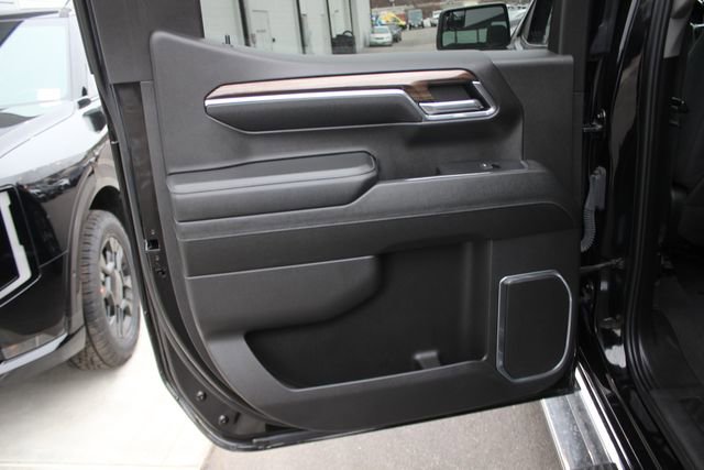 Used 2024 Chevrolet Silverado 1500 LT image 22