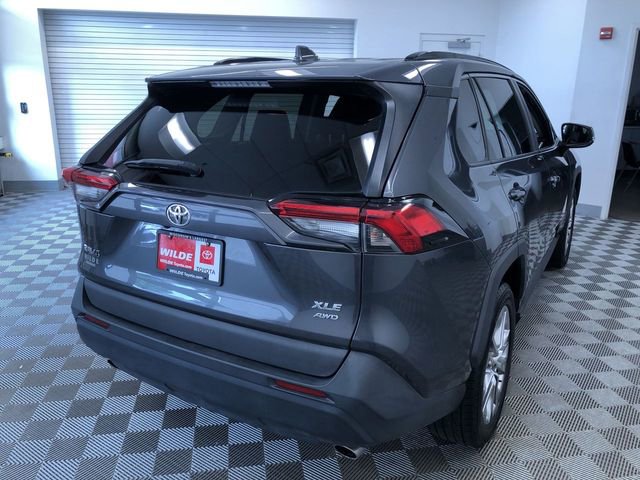 Used 2021 Toyota RAV4 XLE Premium AWD/4WD image 35