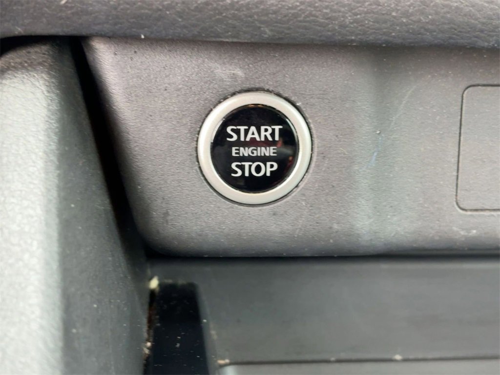 Used 2022 Nissan Rogue SV image 20