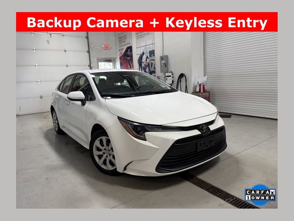 Used 2023 Toyota Corolla LE FWD image 1