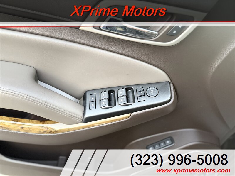 Used 2017 GMC Yukon XL Denali w/ Open Road Package AWD/4WD image 18