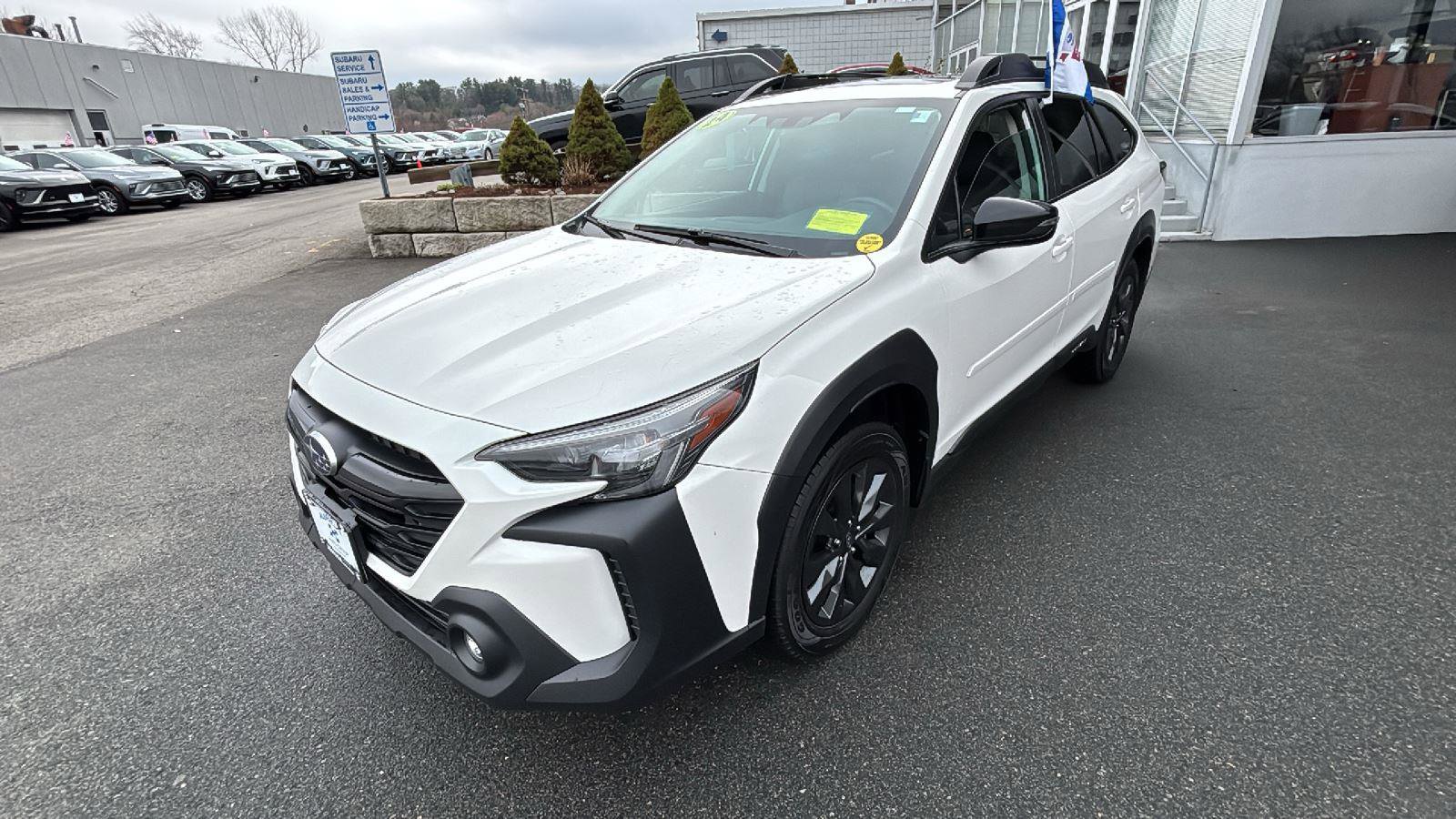Certified 2024 Subaru Outback Onyx Edition AWD/4WD image 3