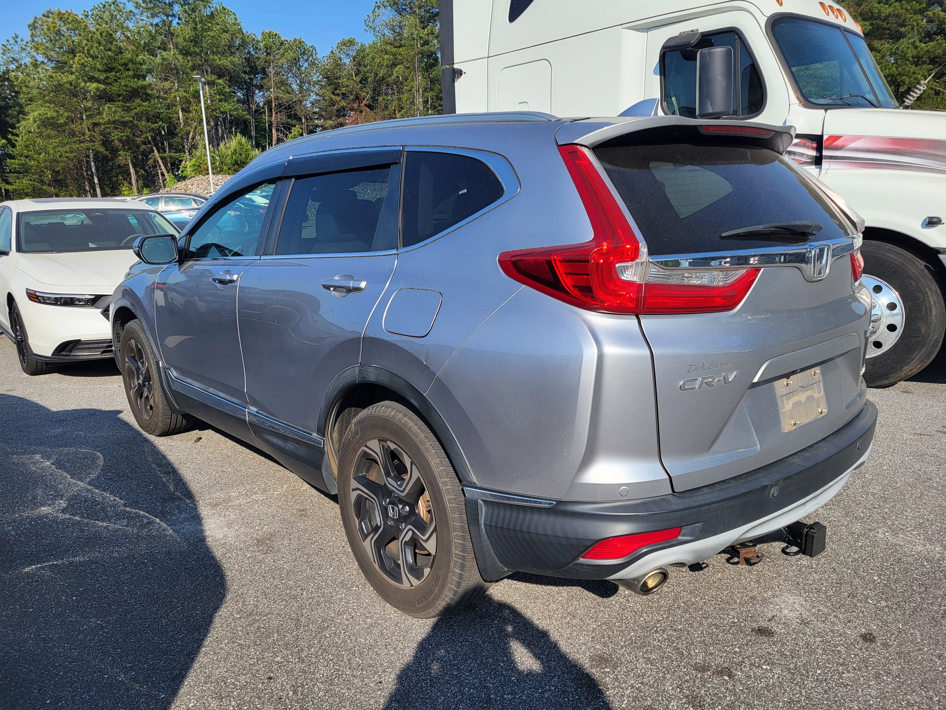 Used 2018 Honda CR-V Touring image 6