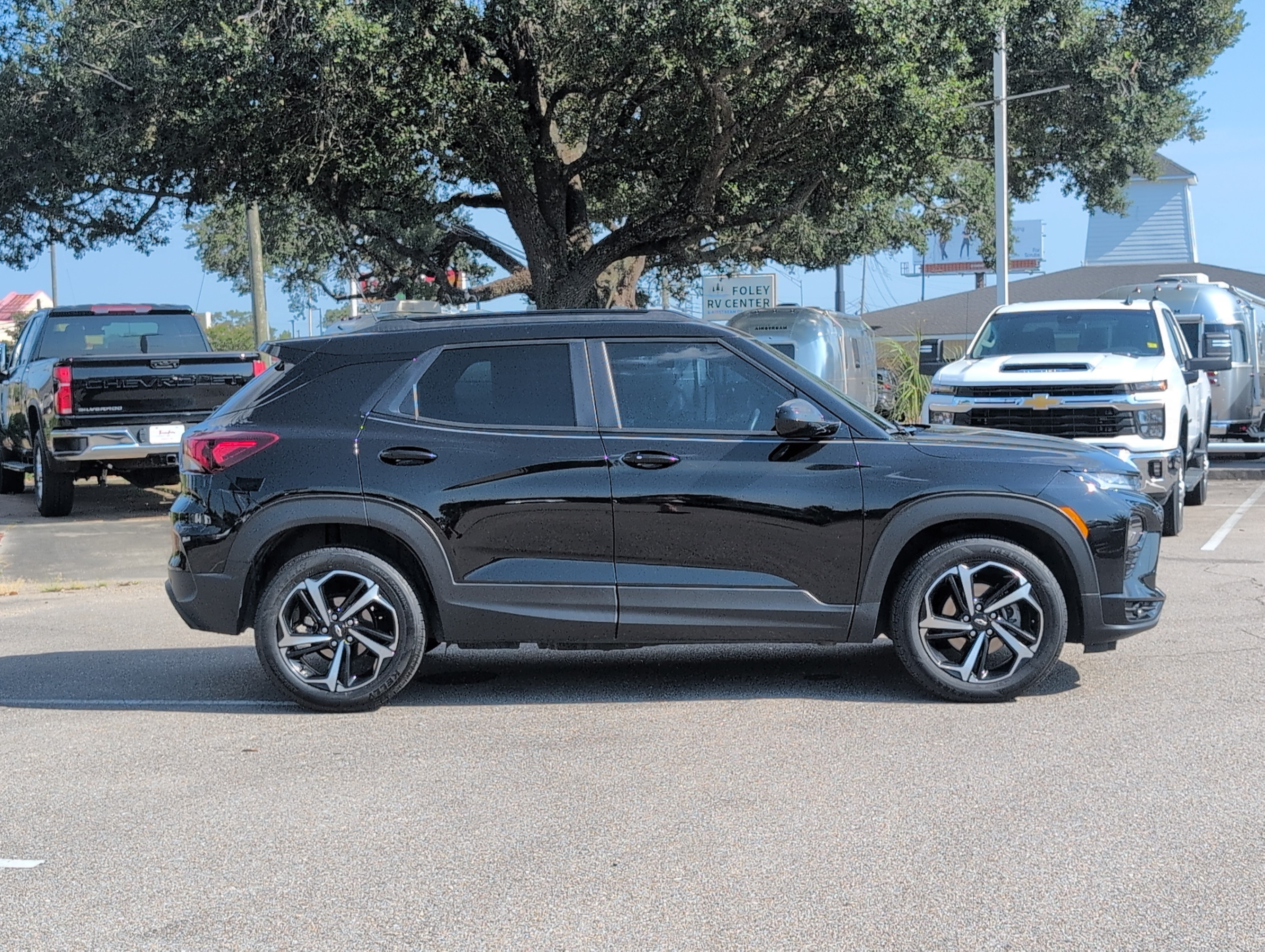 Used 2023 Chevrolet TrailBlazer RS w/ Convenience Package FWD image 8
