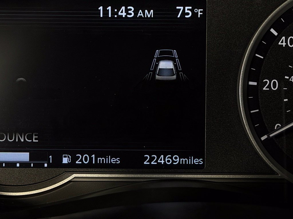 Used 2025 Nissan Versa SV FWD image 16