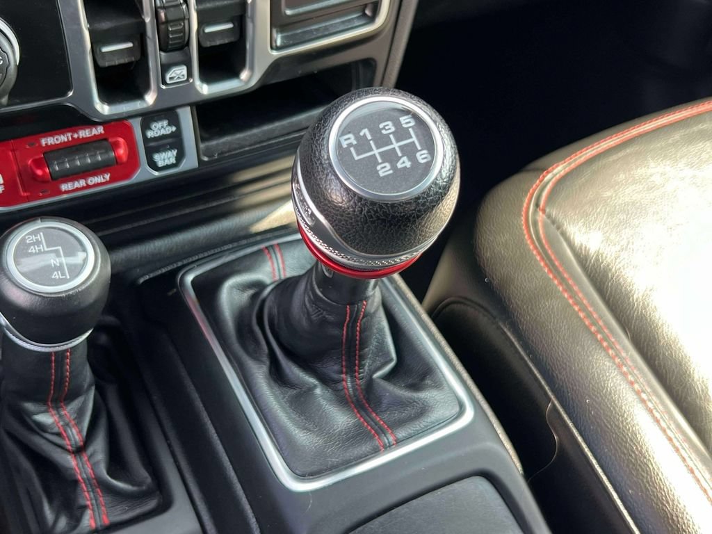 Used 2021 Jeep Gladiator Rubicon AWD/4WD image 29