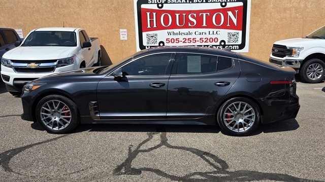 Used 2022 Kia Stinger GT1 AWD/4WD image 1