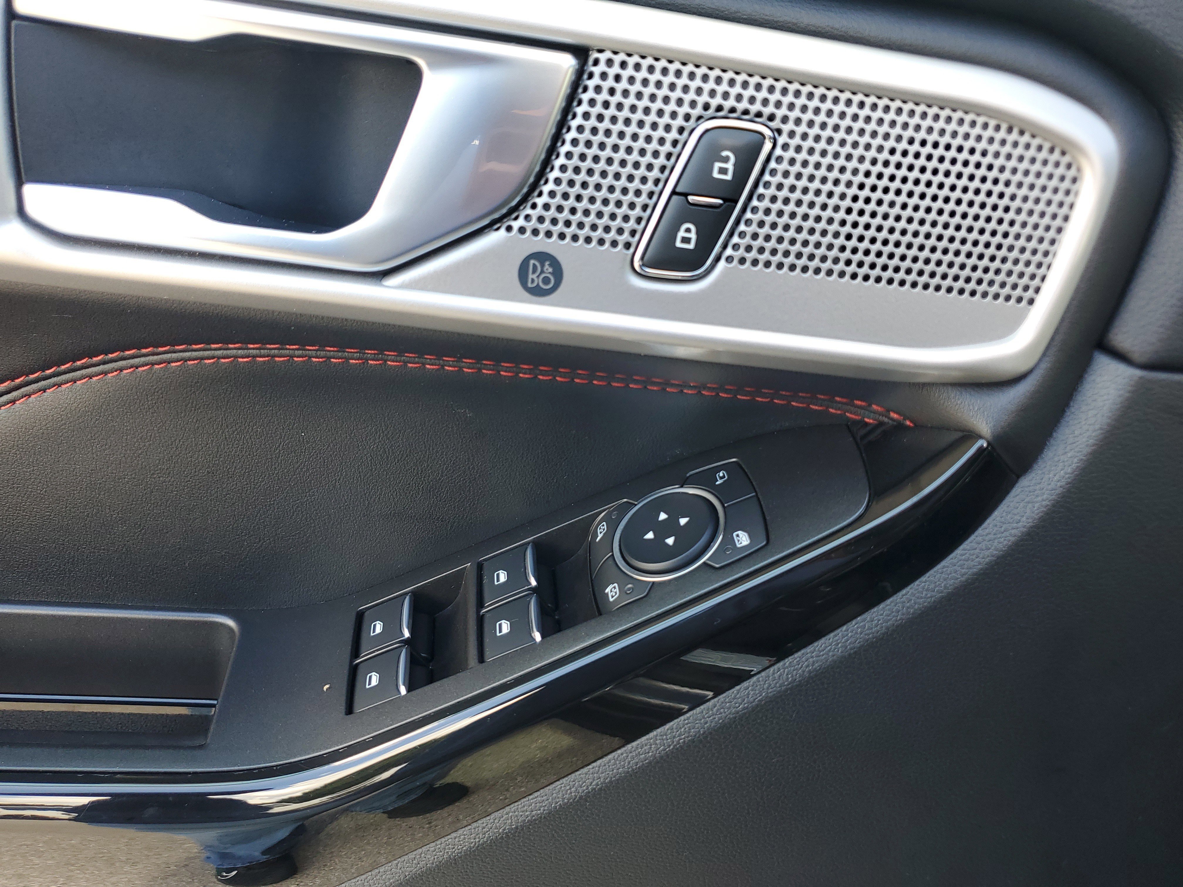 Used 2022 Ford Explorer ST-Line image 30