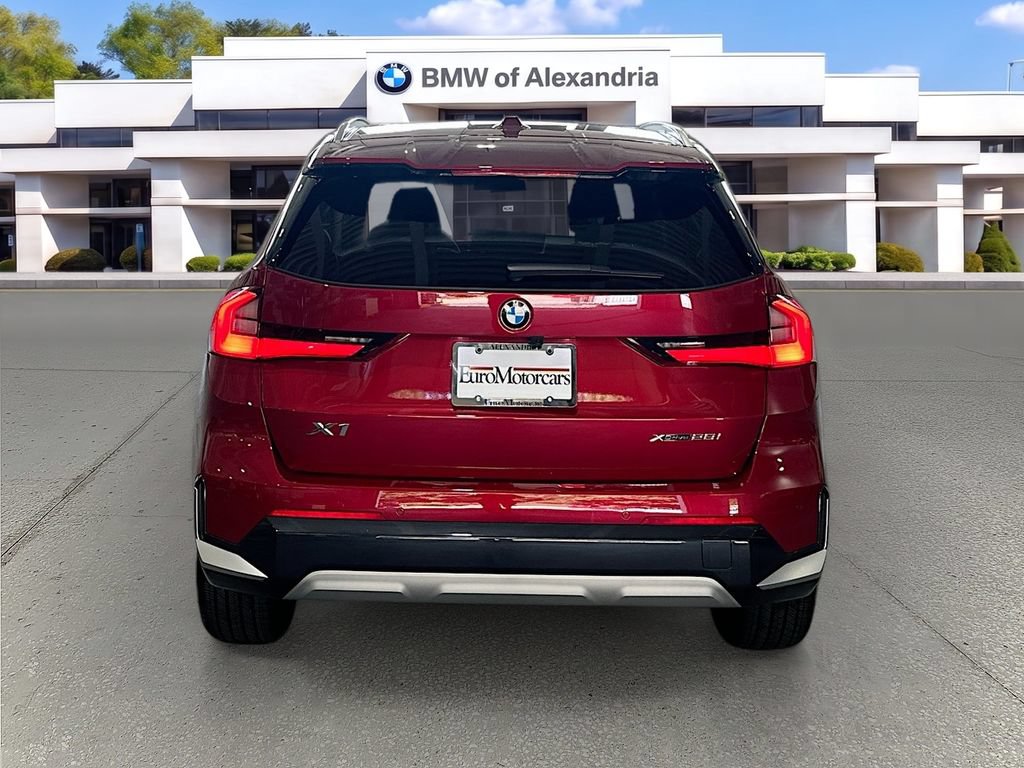 Used 2026 BMW X1 xDrive28i w/ Technology Package AWD/4WD image 6