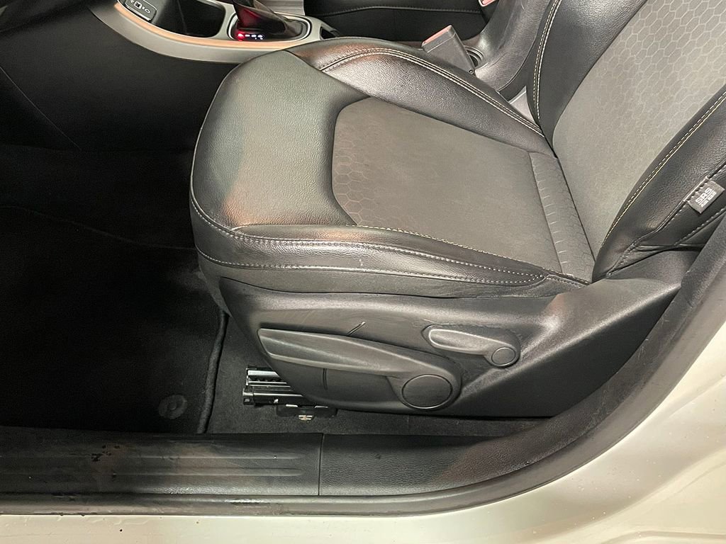 Used 2019 Jeep Compass Latitude w/ Safety & Security Group image 20