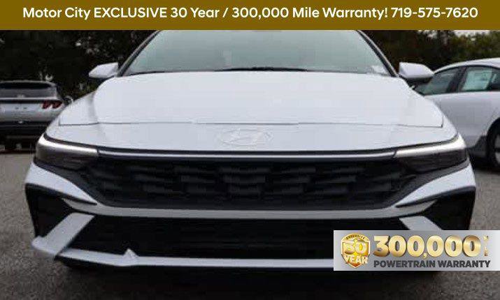 New 2025 Hyundai Elantra SE image 2