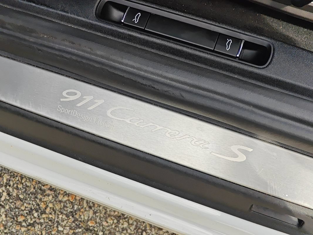 Used 2015 Porsche 911 Carrera S RWD image 26