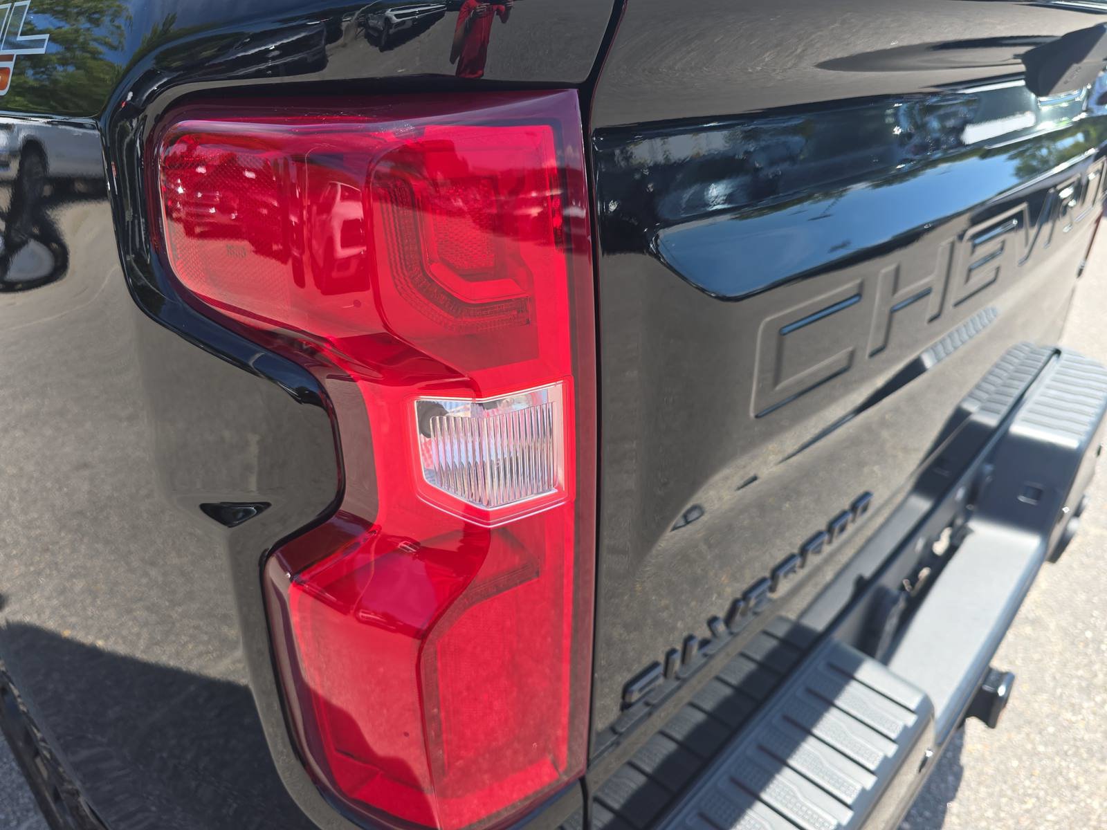 Used 2021 Chevrolet Silverado 1500 LT Trail Boss w/ Convenience Package II AWD/4WD image 32