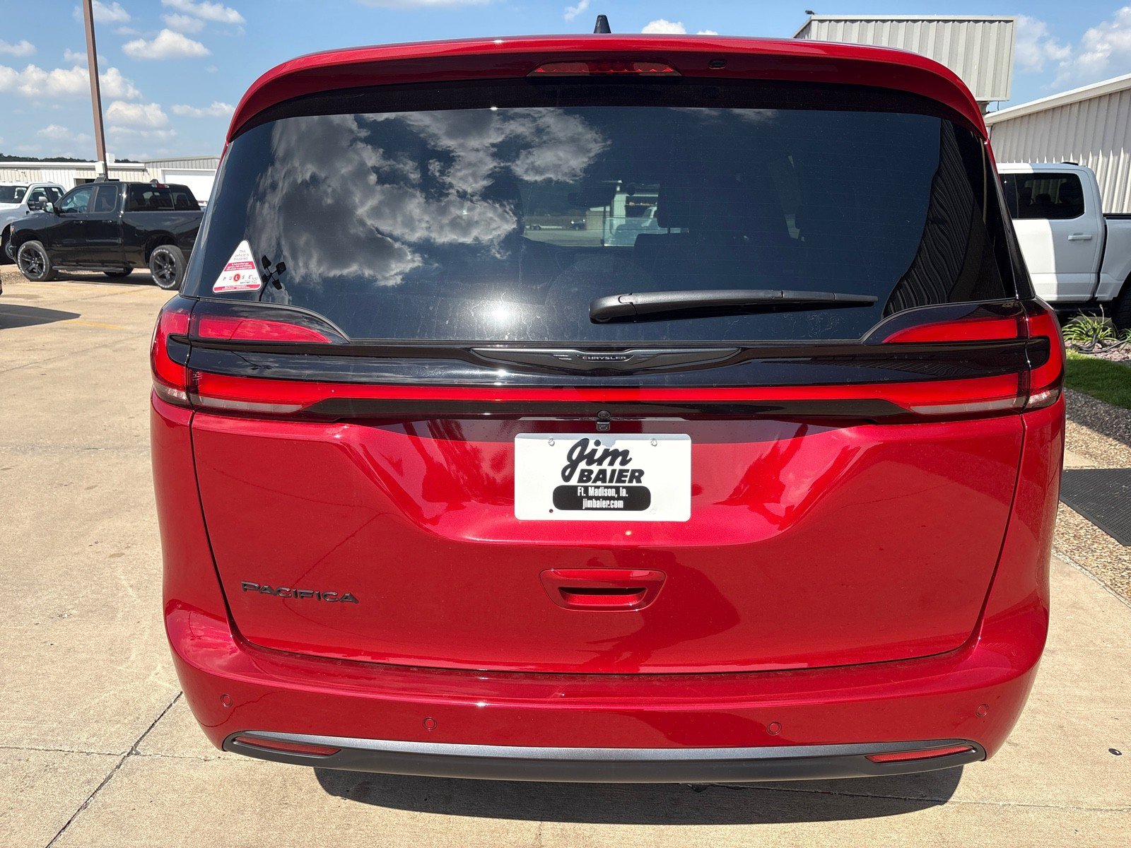 New 2026 Chrysler Pacifica Select image 10