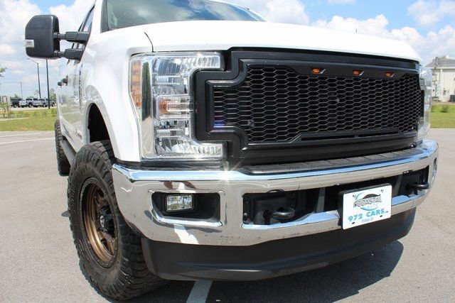 Used 2019 Ford F250 XLT w/ XLT Value Package image 5