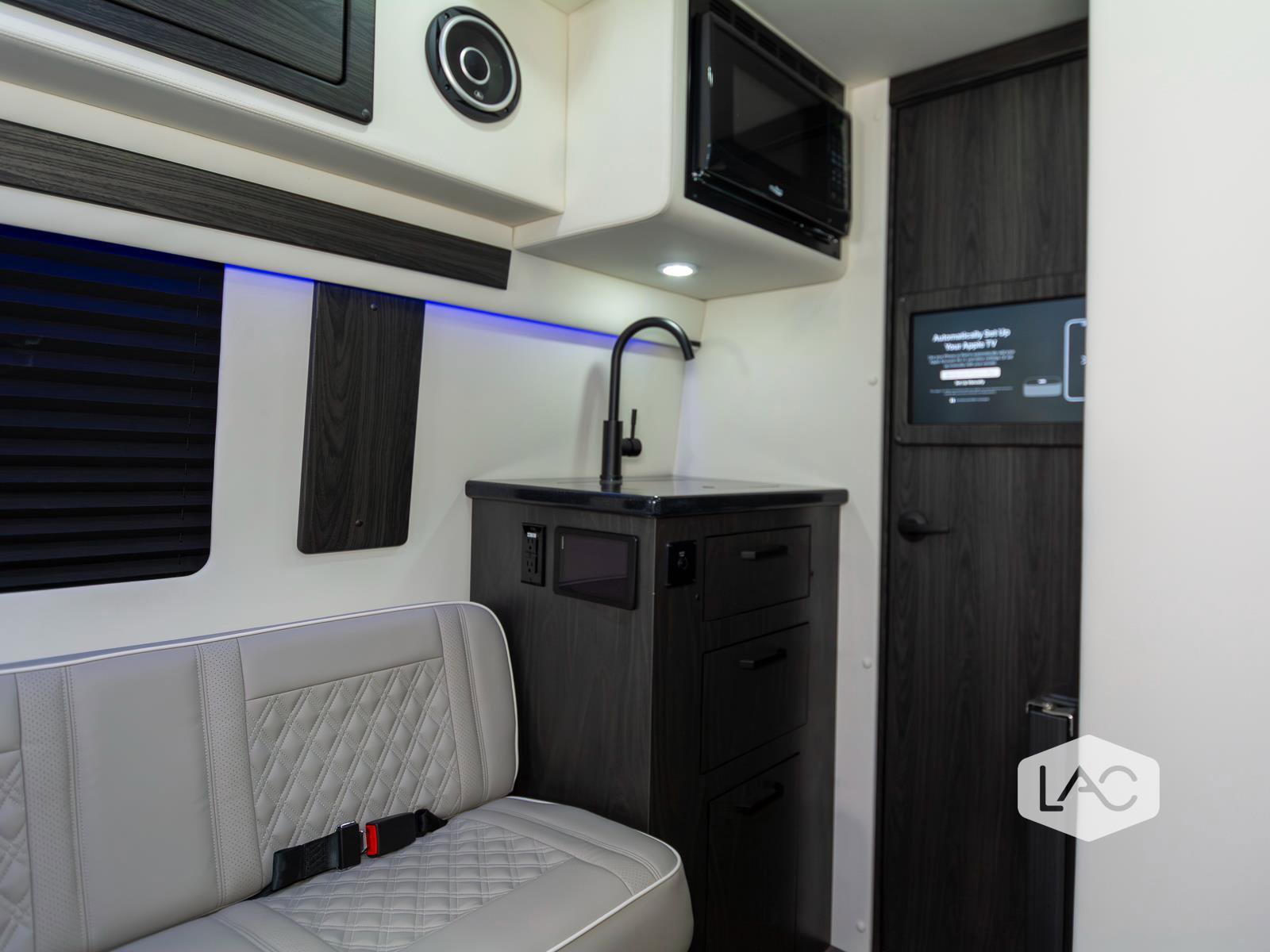 Used 2025 Mercedes-Benz Sprinter 3500 image 12