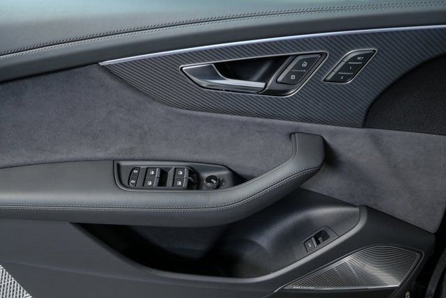 New 2026 Audi RS Q8 performance image 6