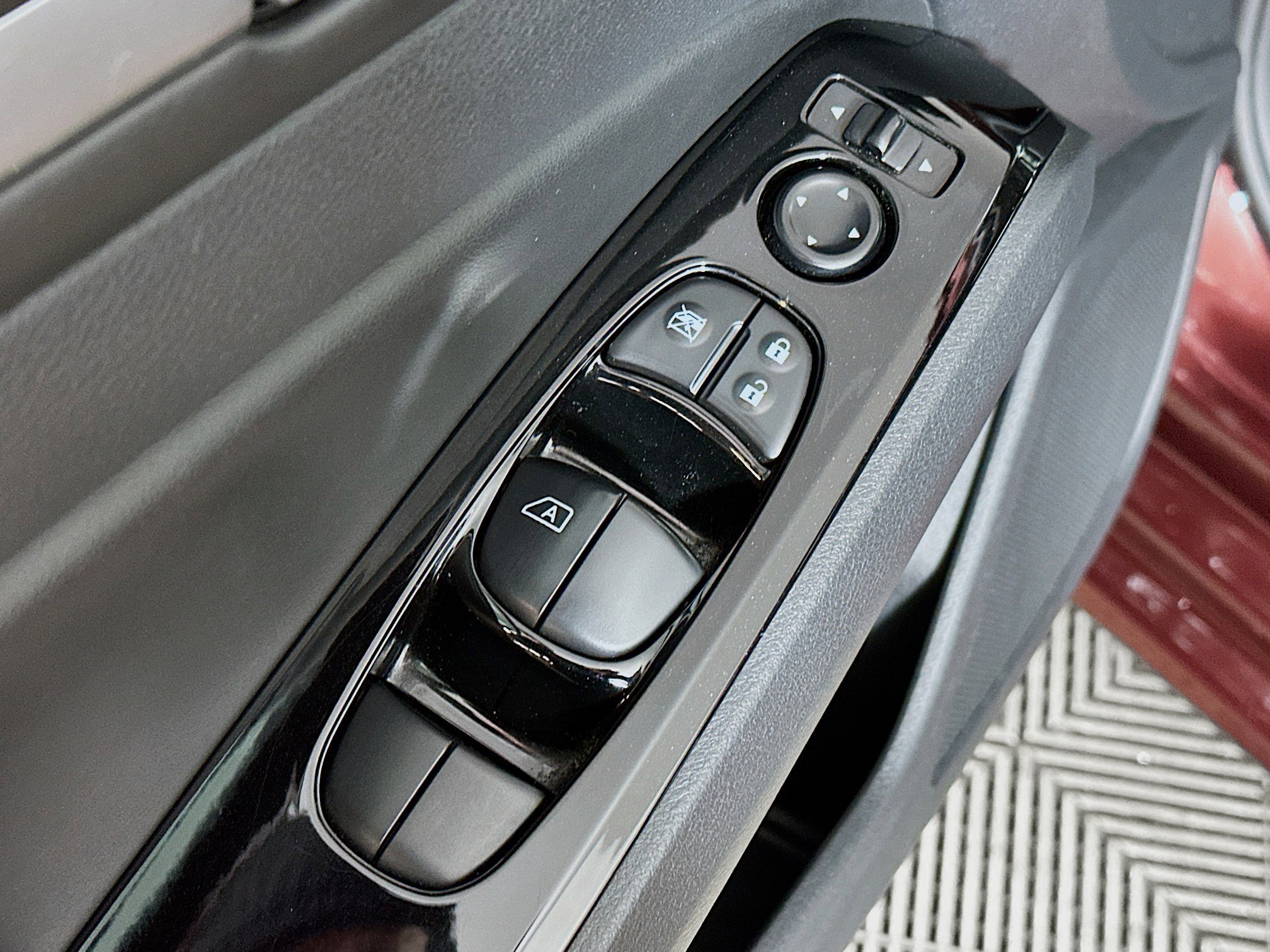 Used 2023 Nissan Altima 2.5 SV image 17