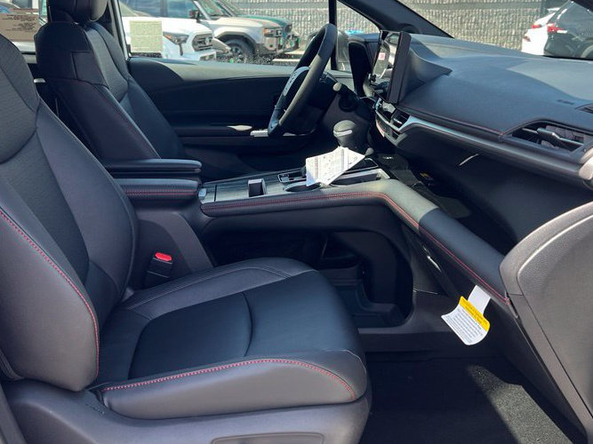 New 2026 Toyota Sienna XSE AWD/4WD image 18