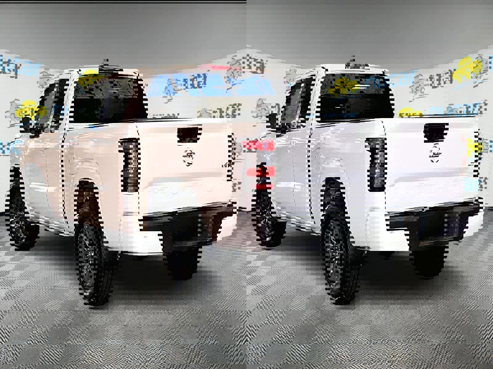 Used 2025 Nissan Frontier SV image 4