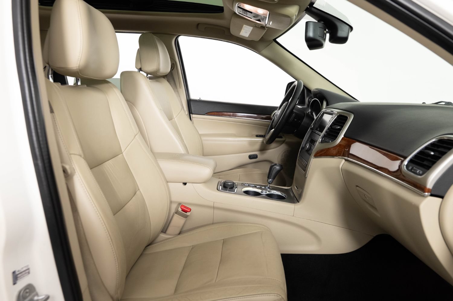 Used 2011 Jeep Grand Cherokee Limited AWD/4WD image 27