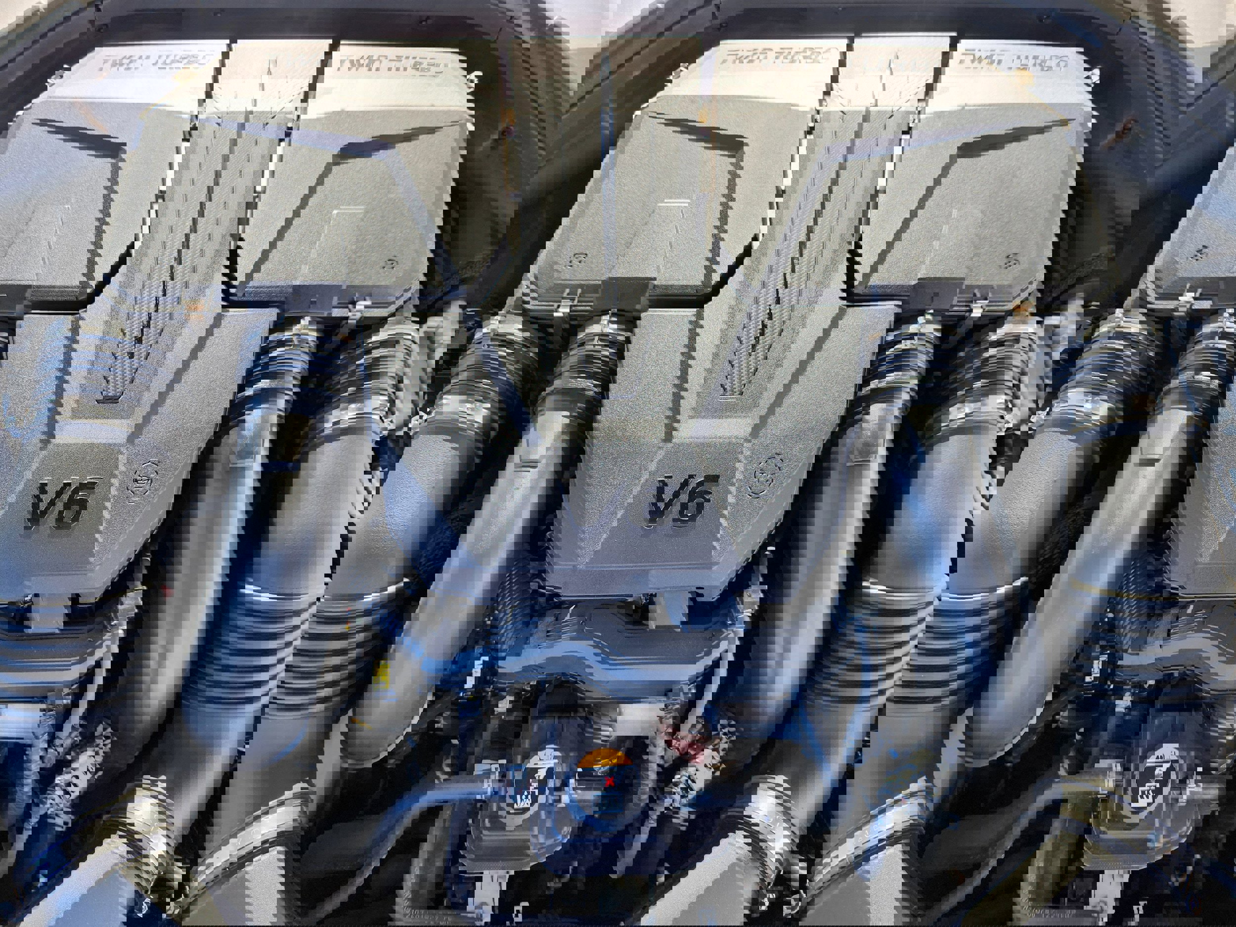 Used 2022 Genesis GV70 3.5T Sport w/ Sport Prestige Package image 17