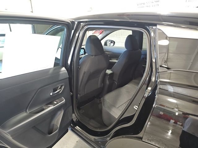New 2026 Nissan Kicks SV w/ SV Premium Package AWD/4WD image 19