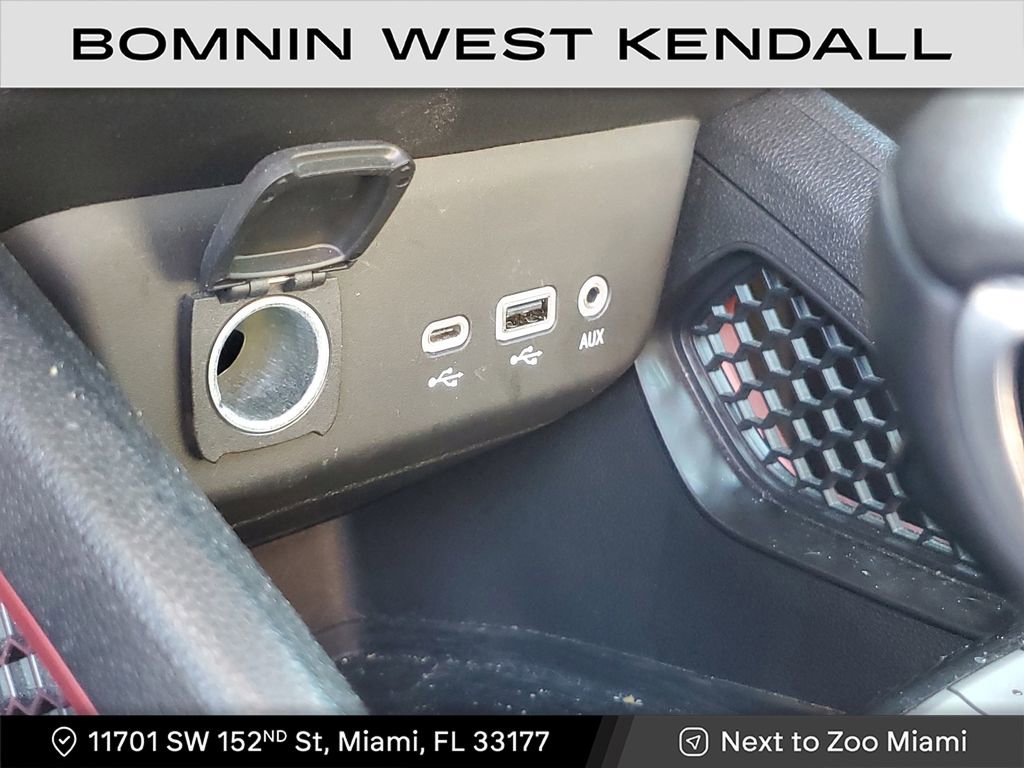 Used 2021 Chevrolet TrailBlazer RS w/ Sun and Liftgate Package image 26