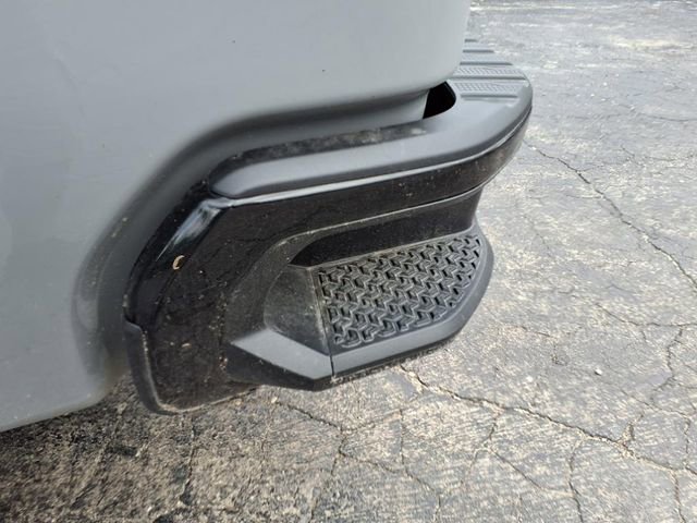 Used 2024 GMC Sierra 2500 AT4X image 29