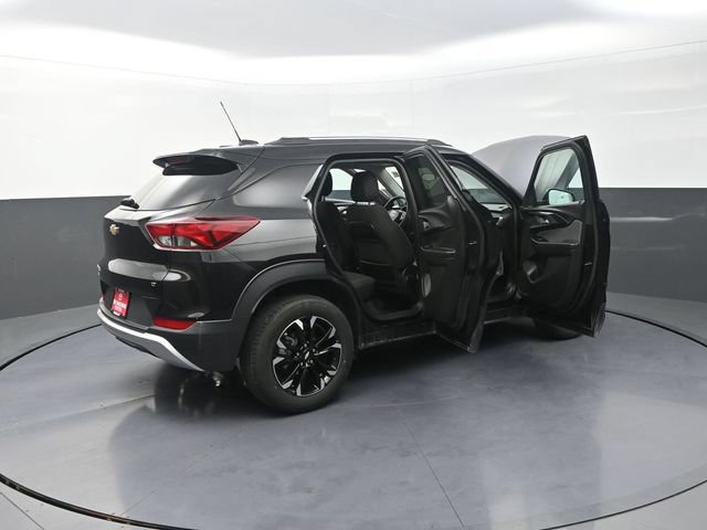 Used 2023 Chevrolet TrailBlazer LT FWD image 44