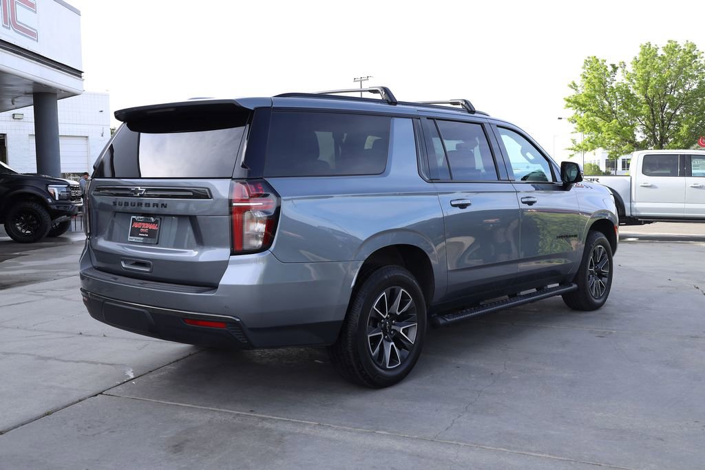 Used 2022 Chevrolet Suburban Z71 w/ Luxury Package AWD/4WD image 6