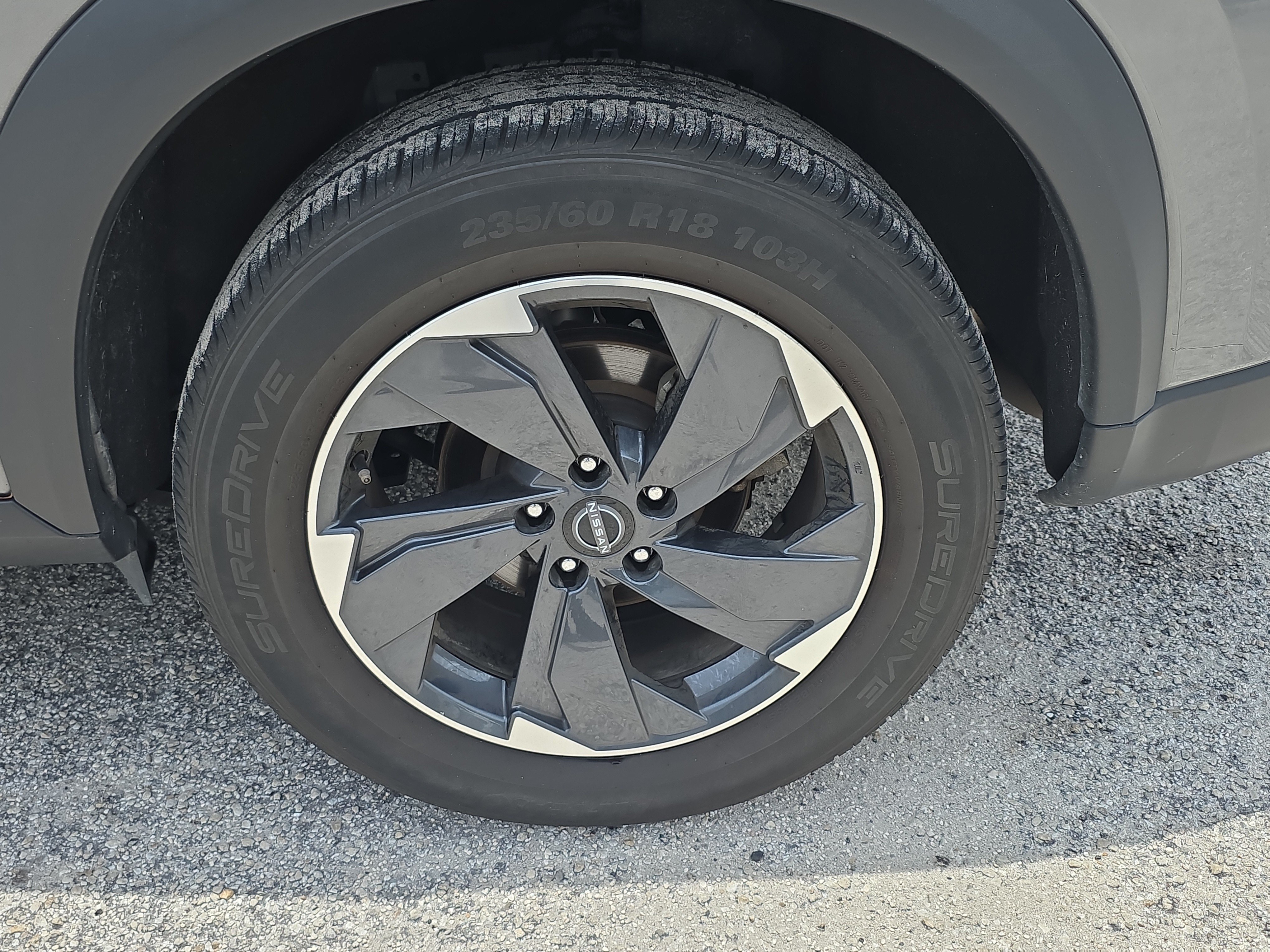 Used 2024 Nissan Rogue SV FWD image 13