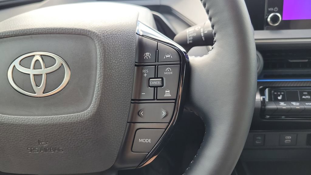 Used 2026 Toyota Prius XLE image 26