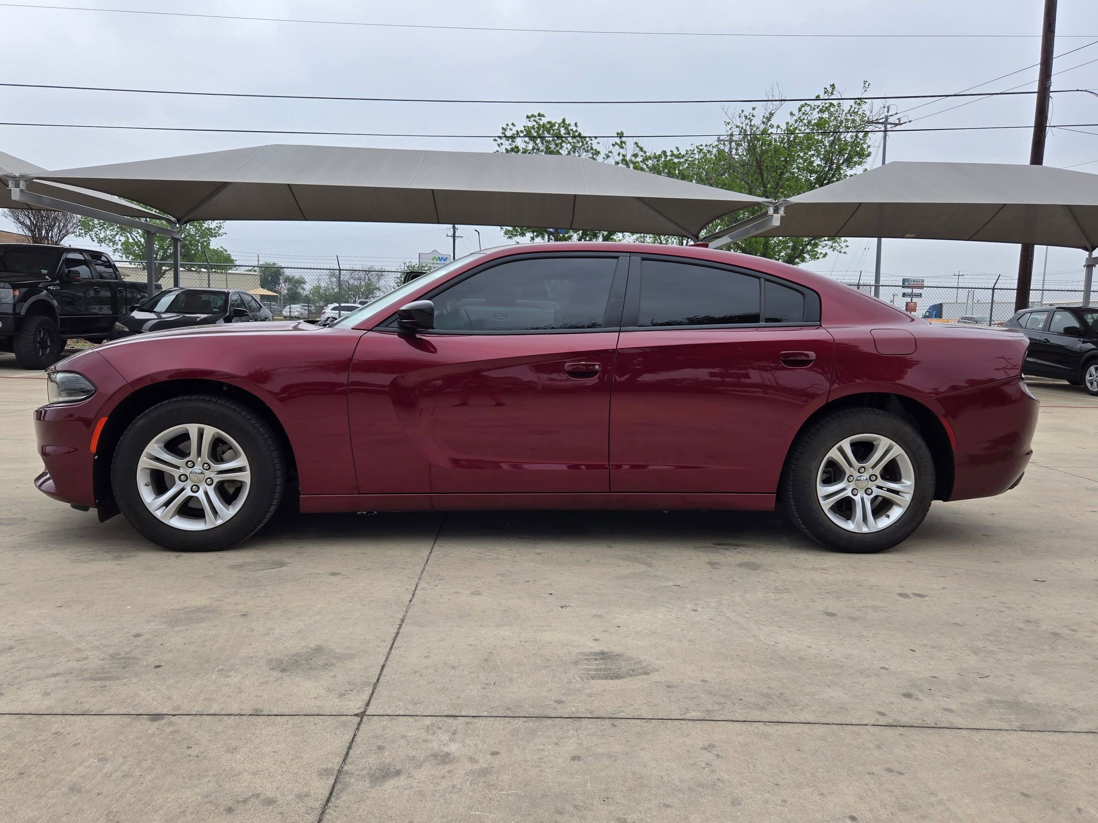 Used 2023 Dodge Charger SXT RWD image 4