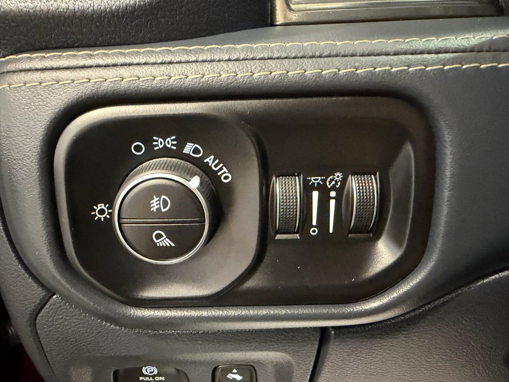 Used 2019 RAM 1500 Limited image 28