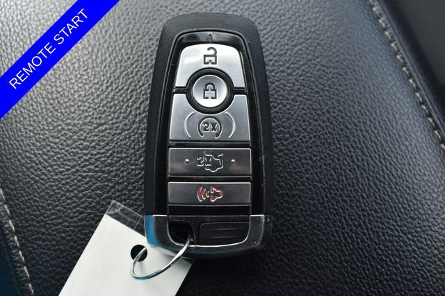 Used 2019 Ford Fusion Energi Titanium FWD image 9