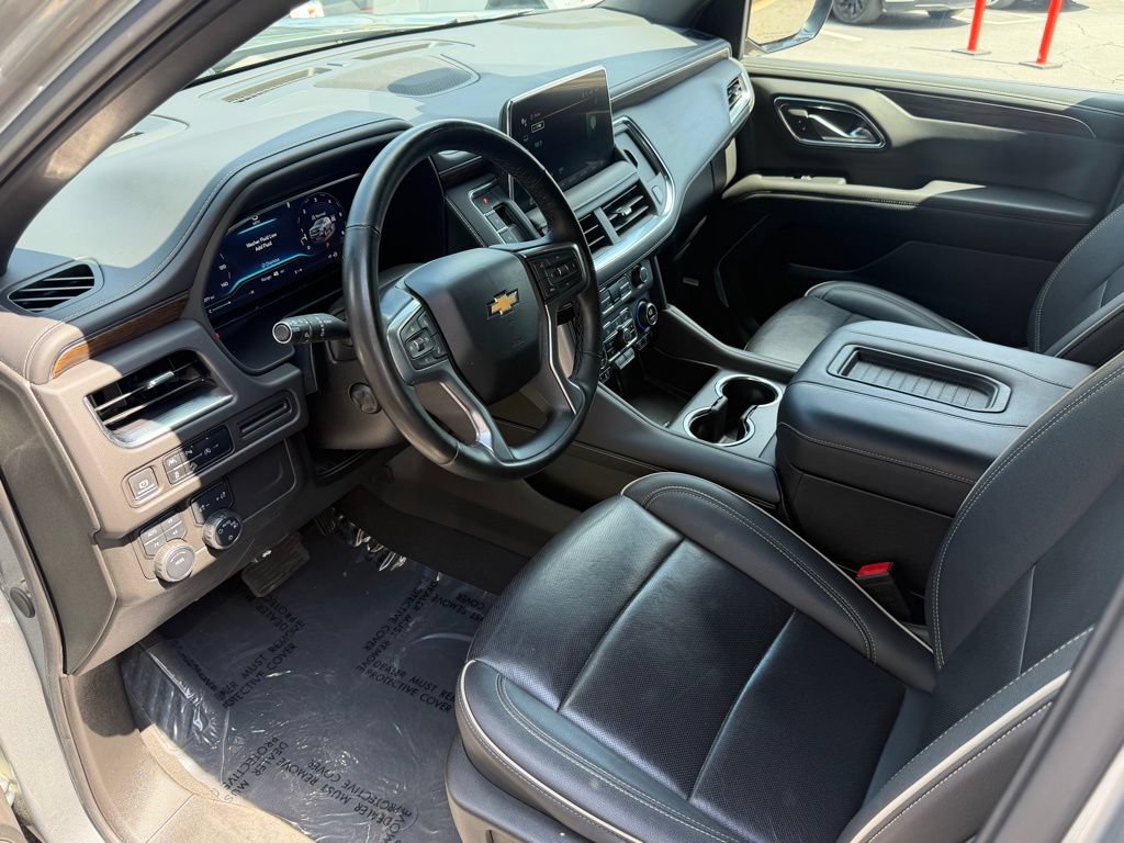 Used 2024 Chevrolet Tahoe Premier AWD/4WD image 24