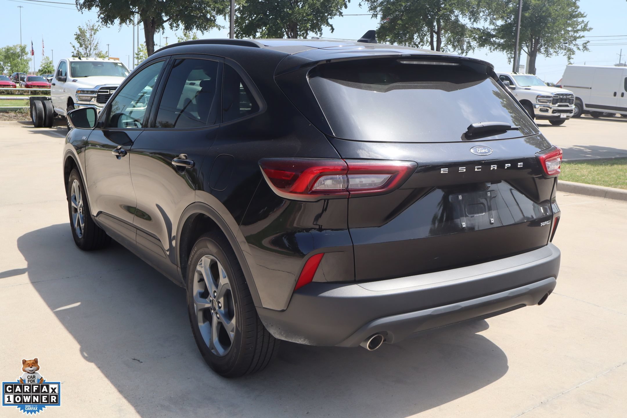 Used 2025 Ford Escape ST-Line Select AWD/4WD image 6