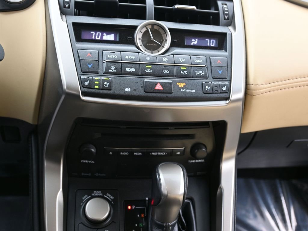 Used 2015 Lexus NX 300h FWD w/ Luxury Package image 16