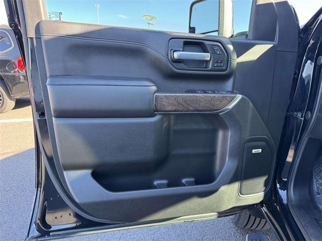 Used 2020 GMC Sierra 2500 Denali w/ Denali Ultimate Package image 12
