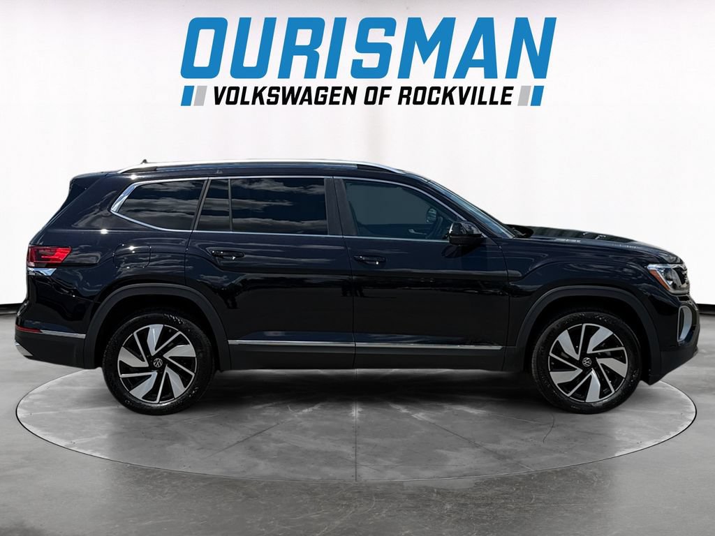 Used 2025 Volkswagen Atlas SEL AWD/4WD image 7