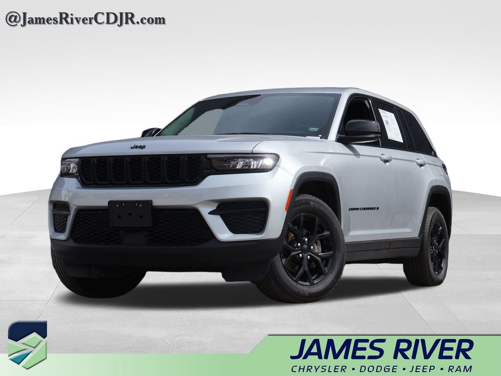 Used 2025 Jeep Grand Cherokee Altitude