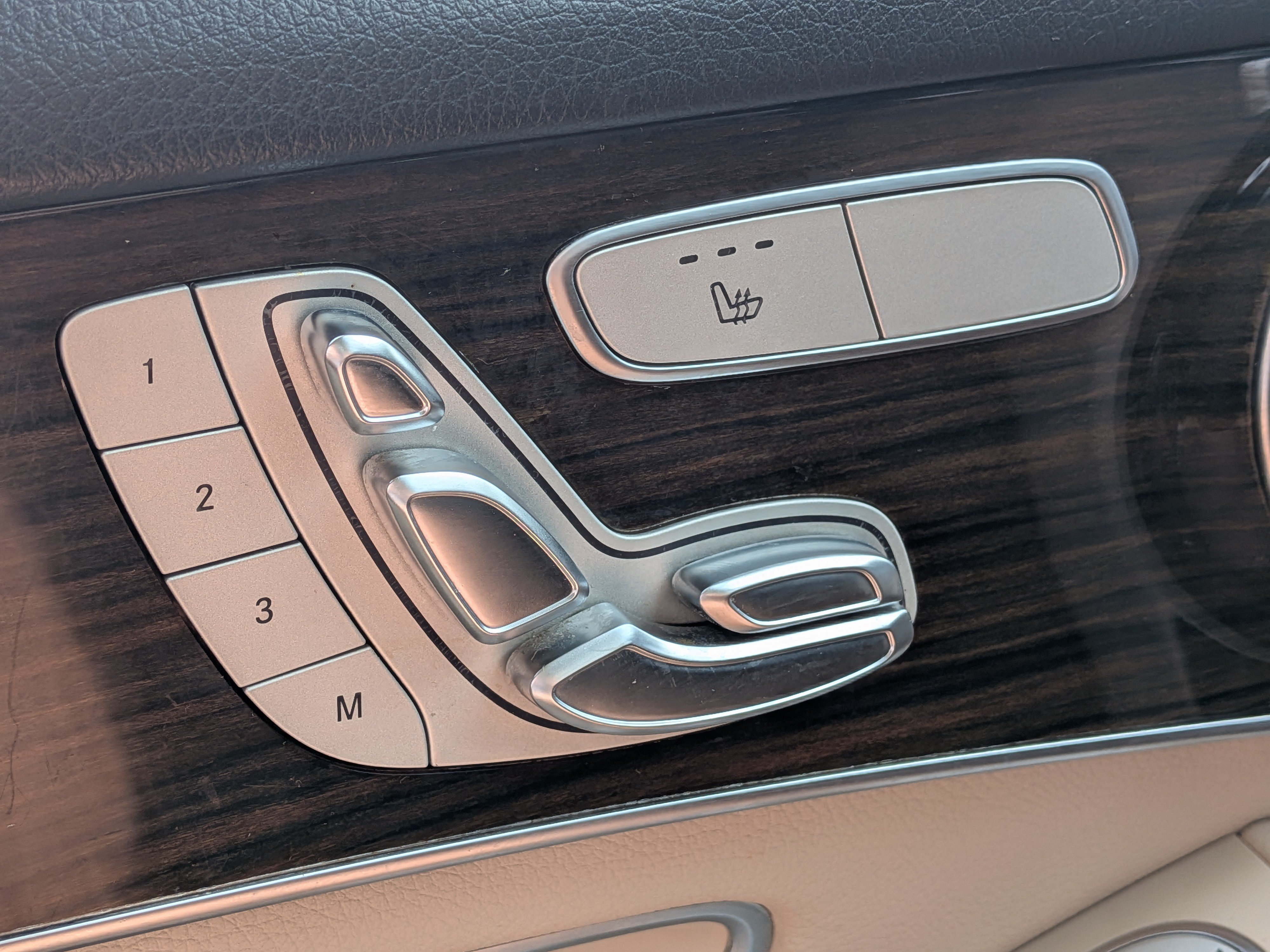 Used 2019 Mercedes-Benz GLC 300 image 23