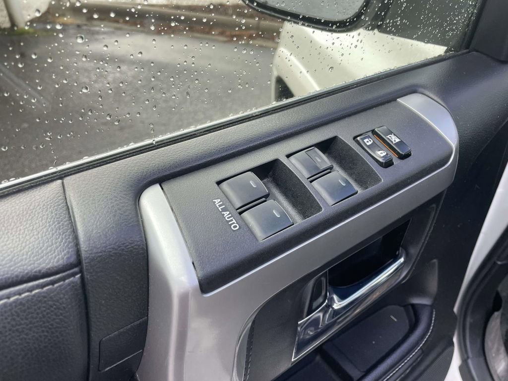 Used 2018 Toyota 4Runner Limited image 27